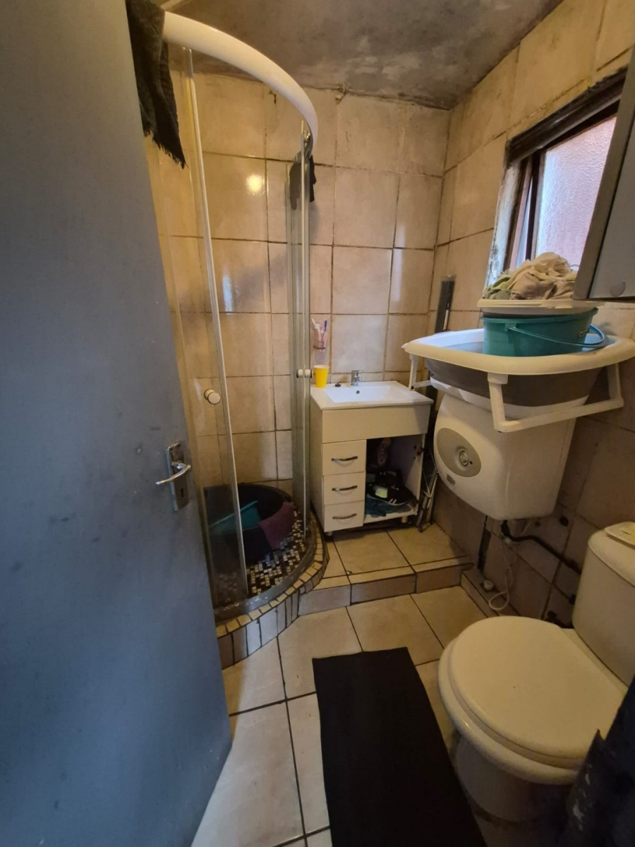 1 Bedroom Property for Sale in Amalinda Eastern Cape